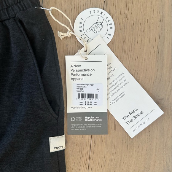 Vuori Cargo Joggers - Black Heather - Picture 2 of 3